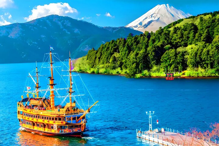 Tokyo: Mt. Fuji Cruise & Hakone Ropeway Day Trip by Bus - photo